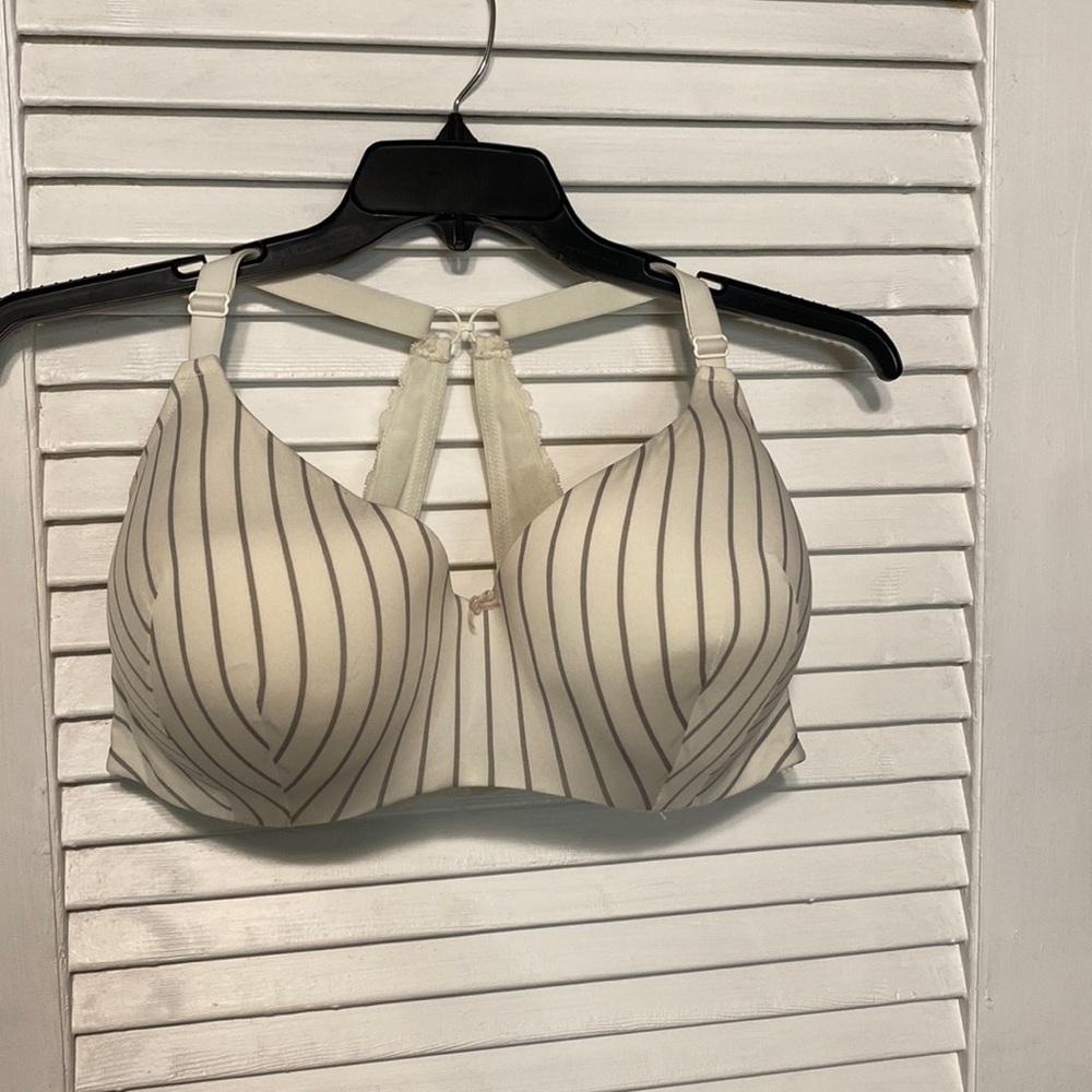 Cacique 42F Cream/Gray Pin Stripe Lightly Lined Balconette